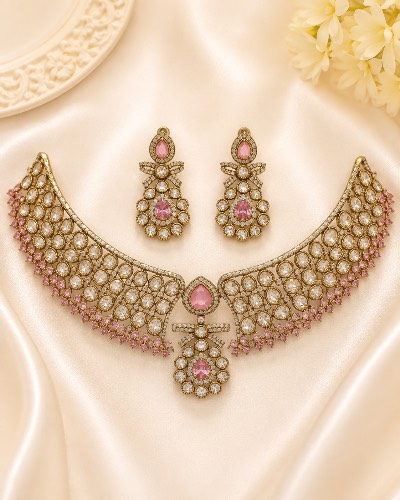 Exclusive — Necklace, RW1628