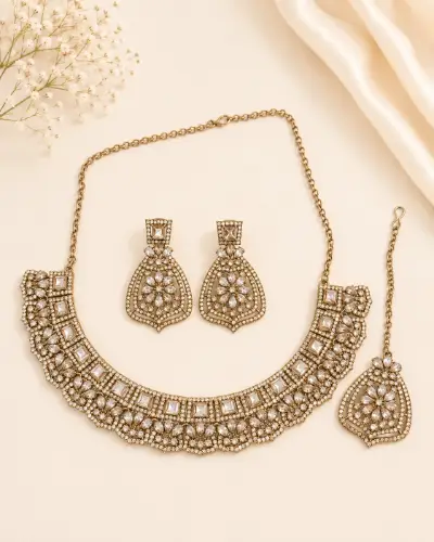 Kundan Necklace — Necklace, RW1760