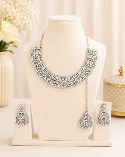 Kundan Necklace — Necklace, RW1740